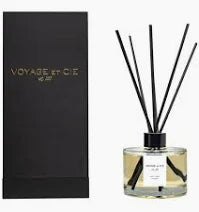 Voyage et Cie Black Reed Diffuser " Rose"