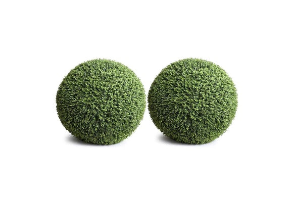 11 Medium Boxwood Topiary Ball – 3rd Street Inn Greenery